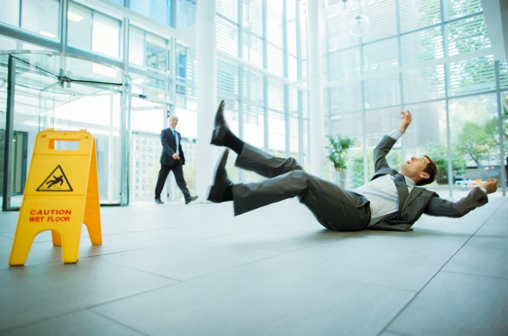 When To Call A Houston Slip And Fall Lawyer